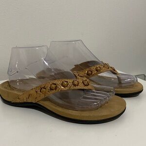 ⭐️ Vionic Orthaheel Women's Embossed
Jeweled Thong Sandals Size 7